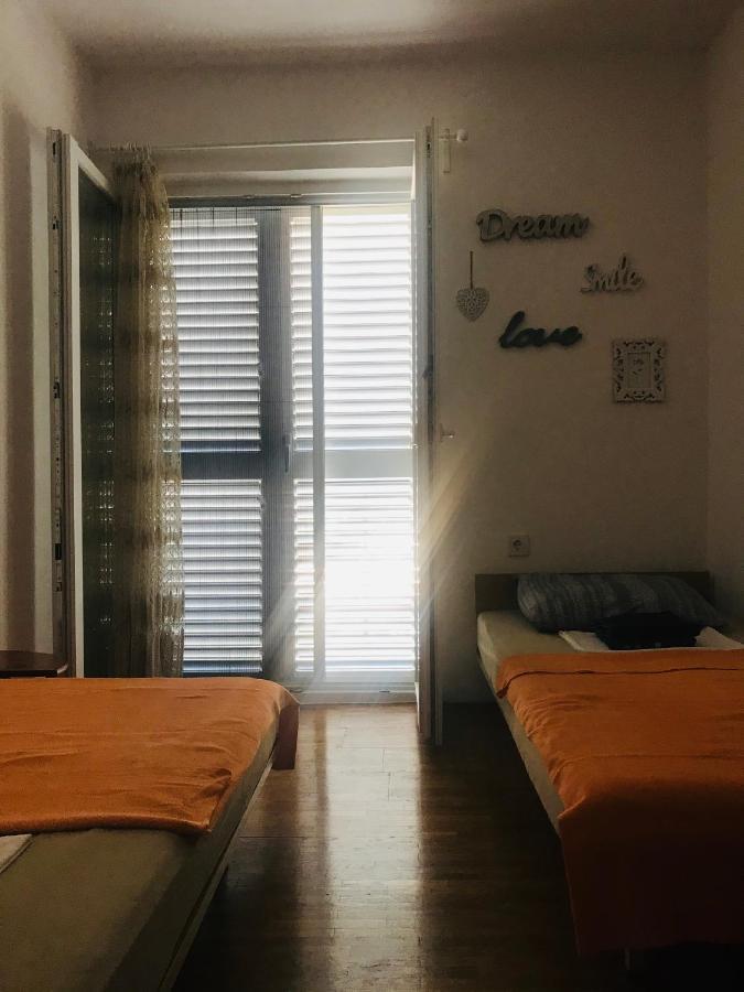 Holiday Home Nova Novaglia Esterno foto