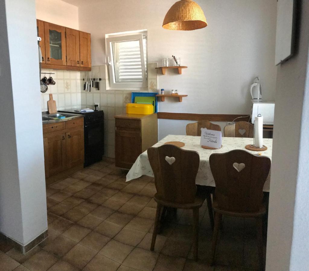Holiday Home Nova Novaglia Esterno foto